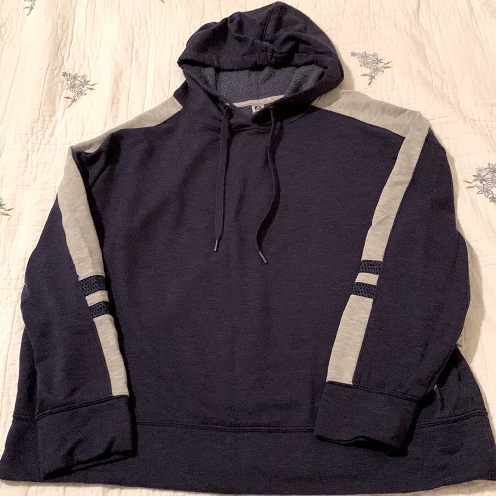 XL FREE2B lightweight blue and gray hoodie